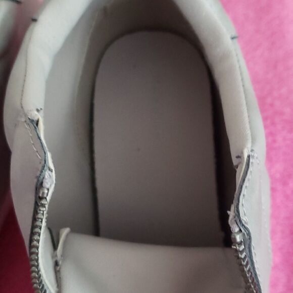 Fun FallâFashionâđ˘âboots - Picture 4 of 6